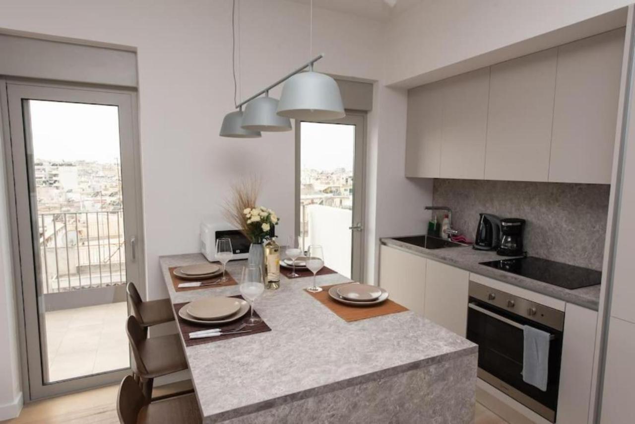 Brand-New Flat With A City View Atenas Exterior foto